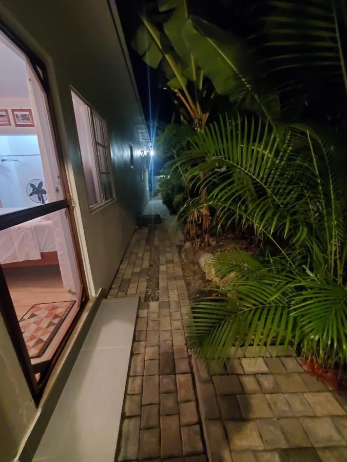 Centrally Located Room - 5 Port Antonio Esterno foto